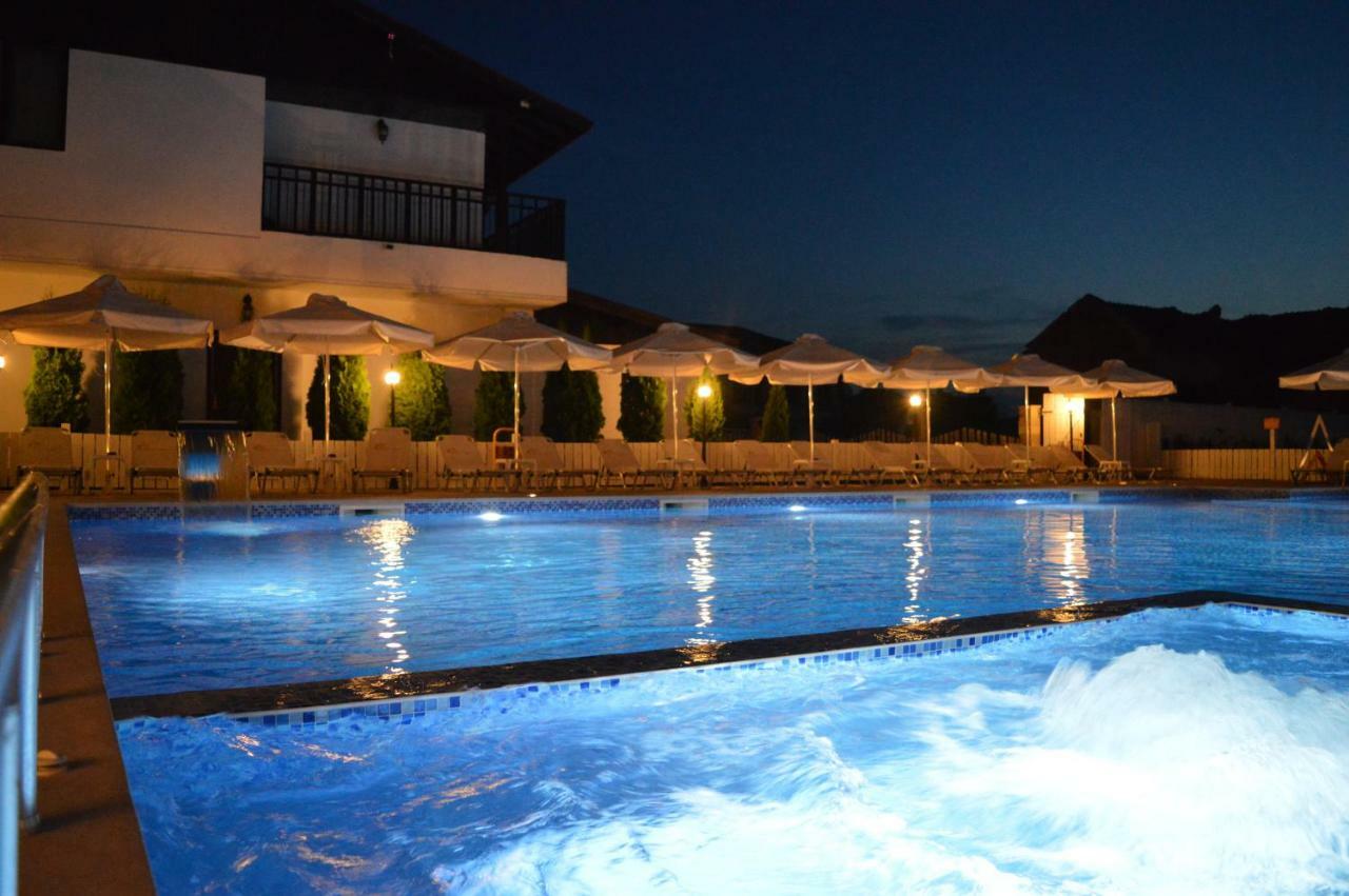 Guest House Bukor Shtepi Mandrica Exterior foto